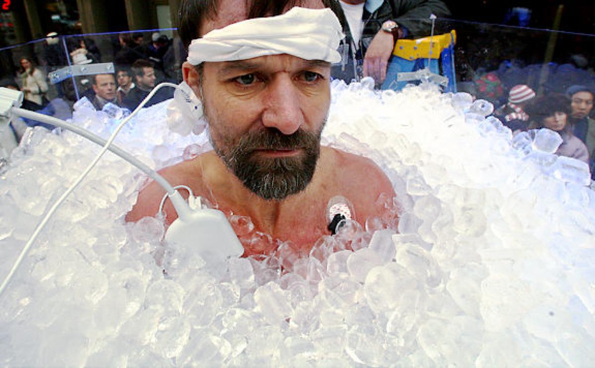 Wozniacki braves the cold with Wim Hof, the Iceman